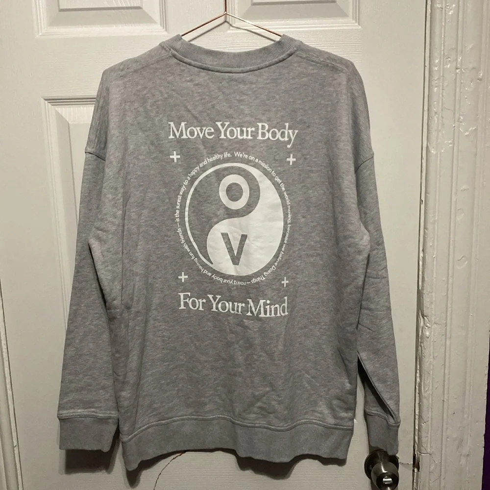 NWT OUTDOOR VOICES Move‎ Your Body Sweatshirt In Heather Grey